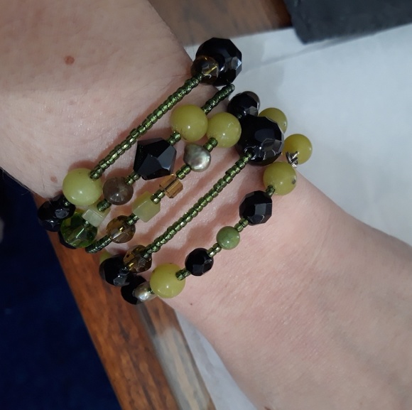 Jewelry - Shades of green stone hand beaded bracelet
